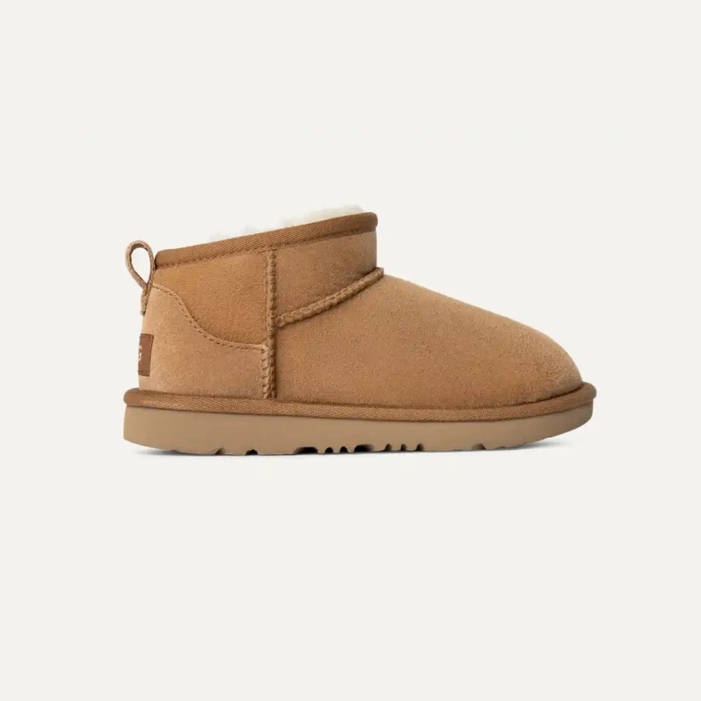 UGG classic Ultra mini